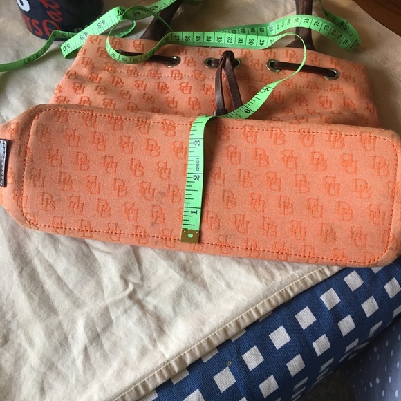 Dooney & Bourke handbag - Picture 3 of 8